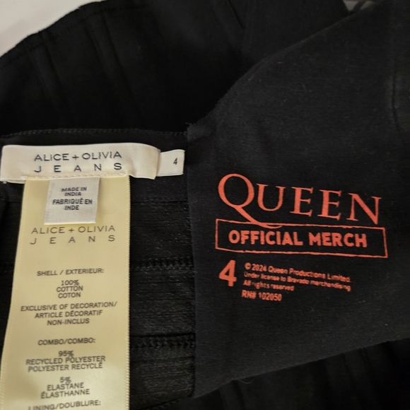 Alice + Olivia Black and Orange Graphic Crop Top - Picture 3 of 3